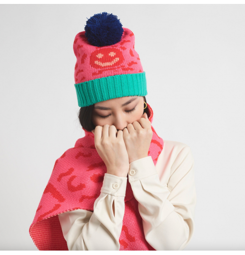 Miss Pompom Smiley Beanie Pink